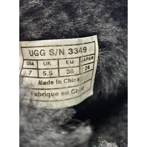 UGG Bailey Button Bling Boots Womens 7 Black Suede Sheepskin Lined Shoes WORN - Picture 13 of 13